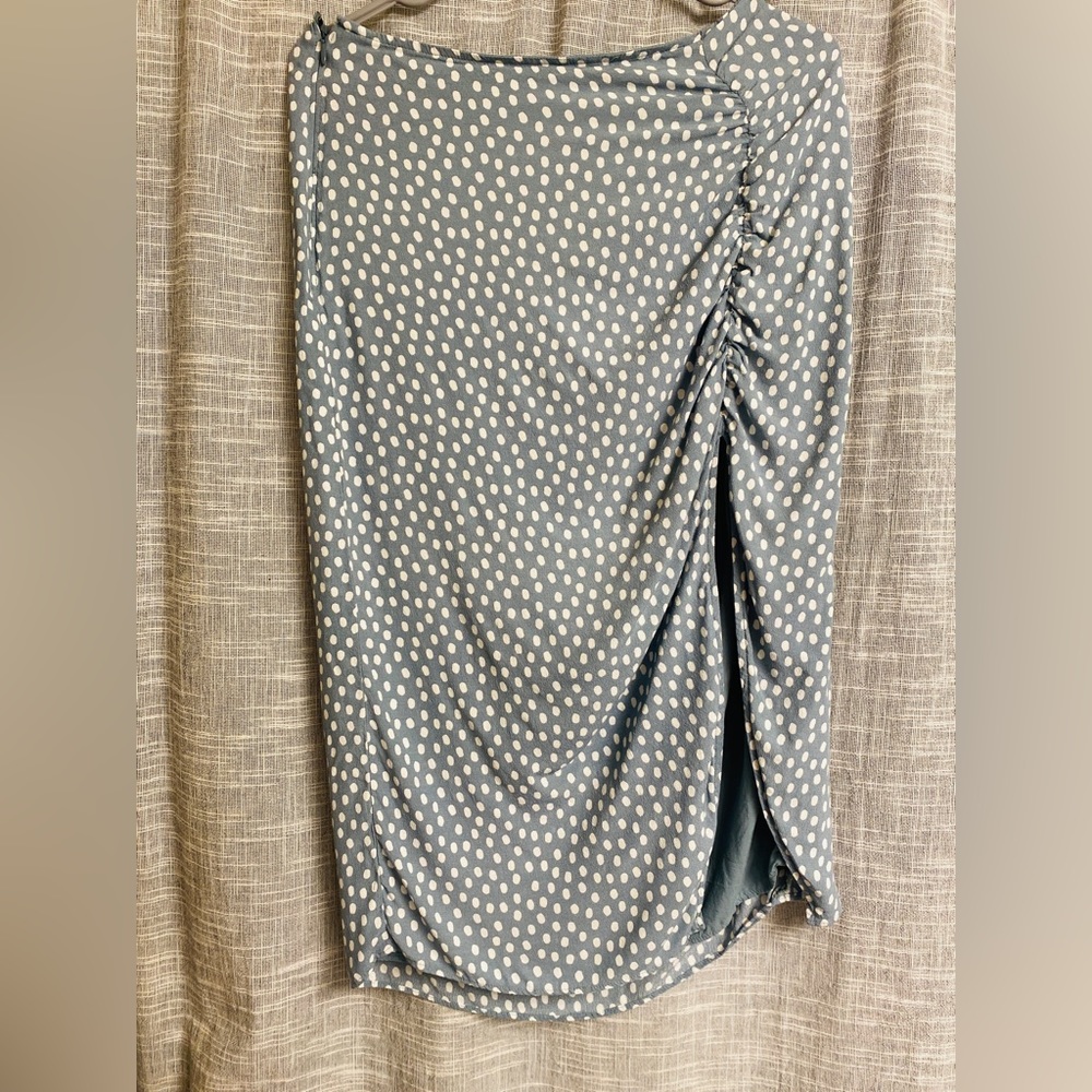 Light blue skirt - Picture 2 of 3